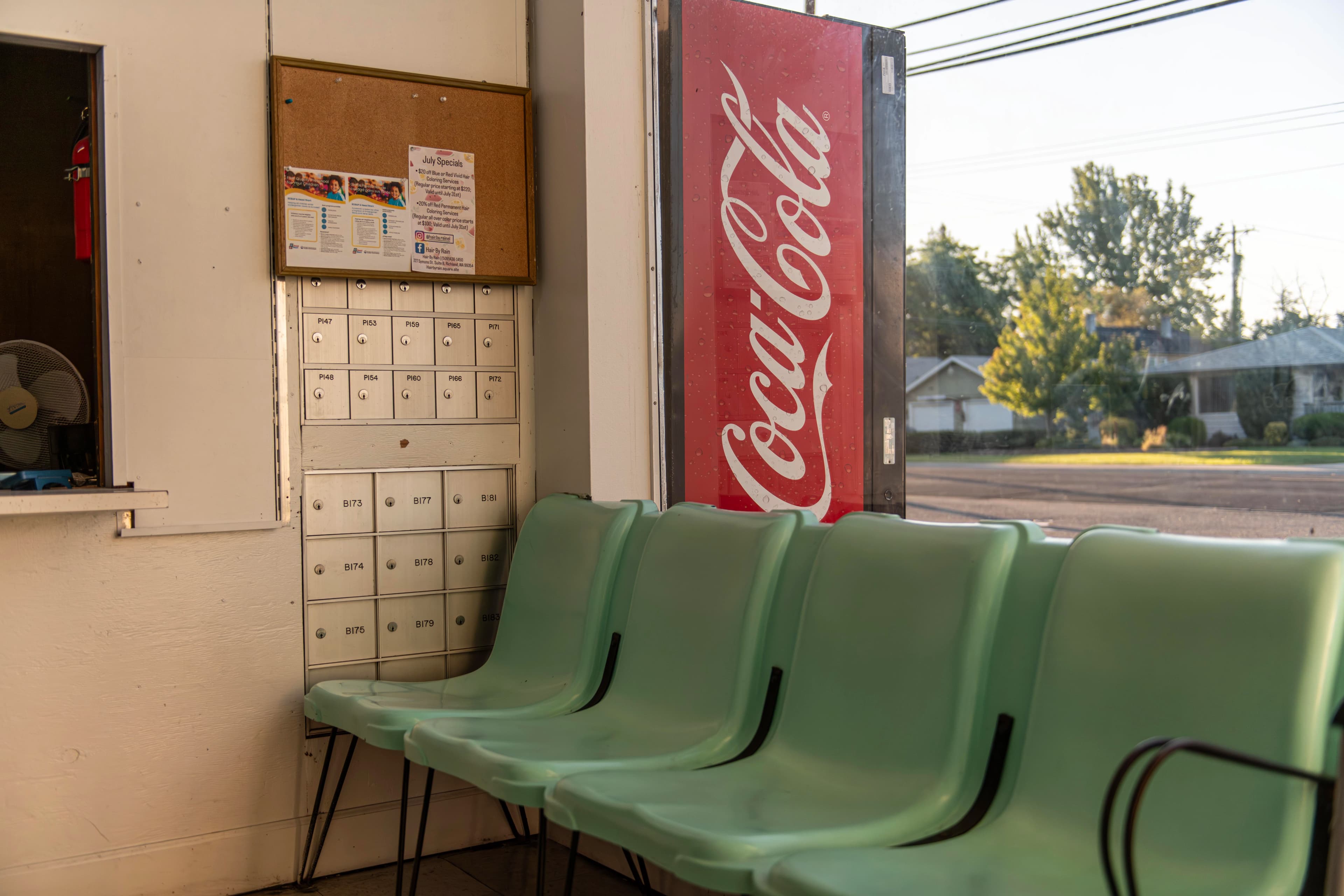 Background image of Sir Suds' sitting area before the remodel